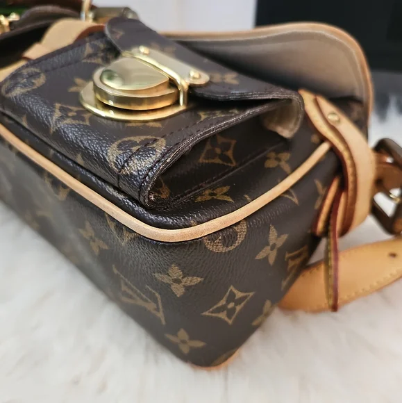 🔥🔥Good Condition 🔥 Authentic Louis Vuitton hudson pm - Picture 15 of 17